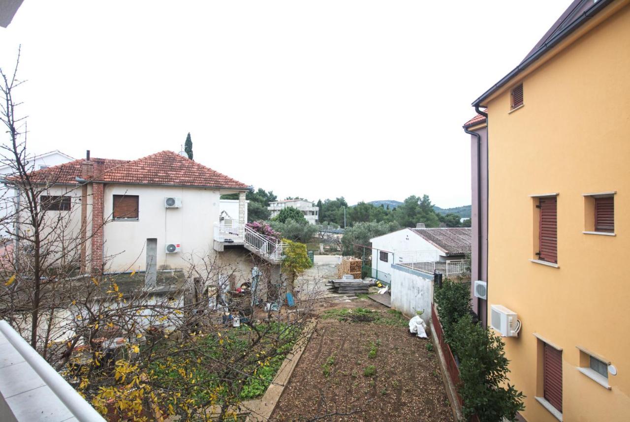 Apartments With A Parking Space Pirovac, Sibenik - 15320 Extérieur photo