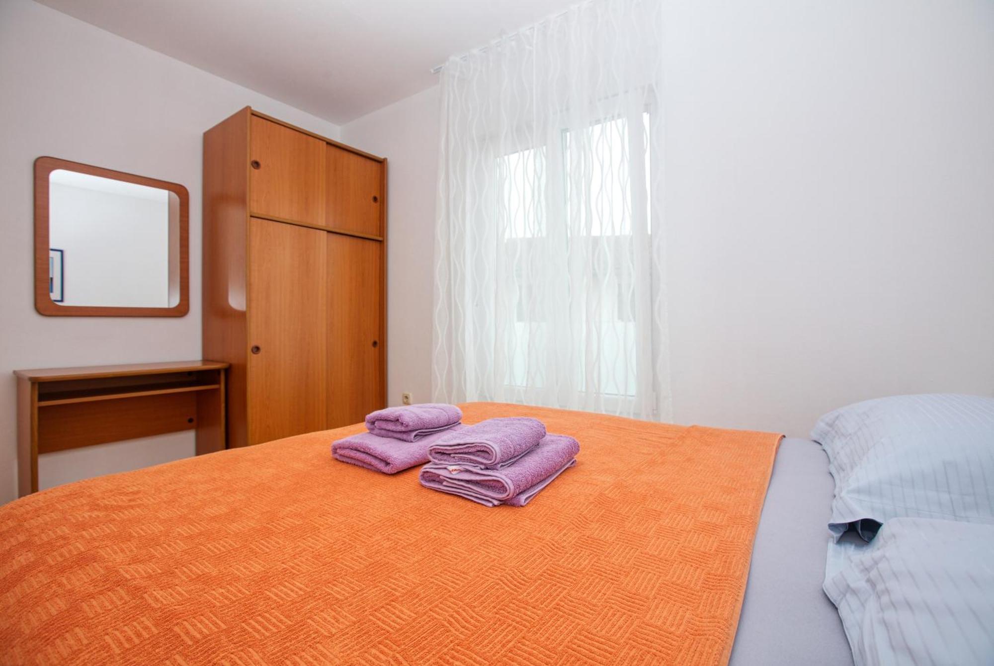 Apartments With A Parking Space Pirovac, Sibenik - 15320 Chambre photo